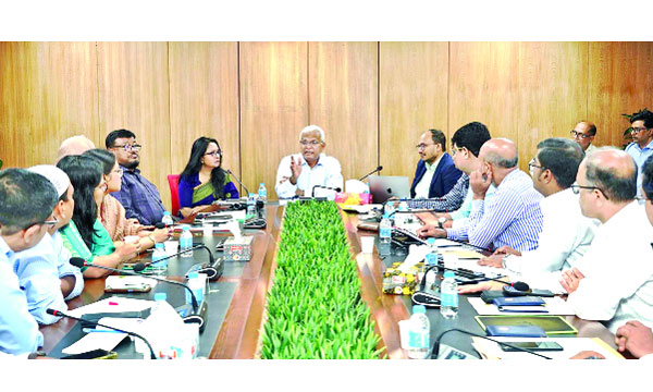 সমাজসেবা অধিদফতরে কর্মকর্তাদের সাথে মতবিনিময় সভায় বক্তব্য রাখেন সমাজকল্যাণ মন্ত্রী আবু জাফর মো: জাহিদ হোসেন :  পিআইডি