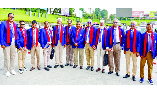 বাংলাদেশ ফটো জার্নালিস্ট অ্যাসোসিয়েশন (বিপিজেএ) এর ১২ সদস্যদের একটি প্রতিনিধিদল গতকাল নেপালের উদ্দেশে ঢাকা ত্যাগ করেন  : নয়া দিগন্ত