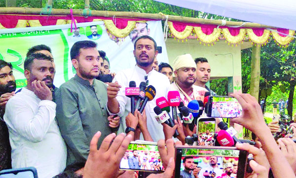 রূপগঞ্জে এনসিপির জনসভায় বক্তব্য রাখেন নাসীরুদ্দীন পাটওয়ারী : নয়া দিগন্ত
