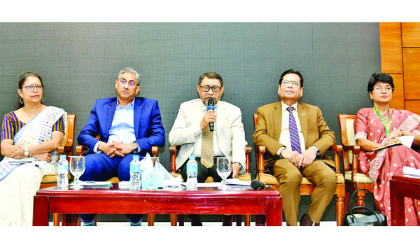 স্বাস্থ্য ও পরিবার কল্যাণ মন্ত্রী সরকার মো: সাখাওয়াত হোসেন বাংলাদেশ চীন মৈত্রী সম্মেলন কেন্দ্রে এসডিজি বিষয়ক জাতীয় সম্মেলনের দ্বিতীয় দিনের সেশনে প্রধান অতিথির বক্তব্য রাখেন : নয়া দিগন্ত