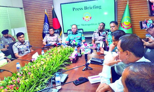 ‘নিরাপদ ও শান্তির নগরী’ গড়তে  গাজীপুরে এআই নজরদারির ঘোষণা