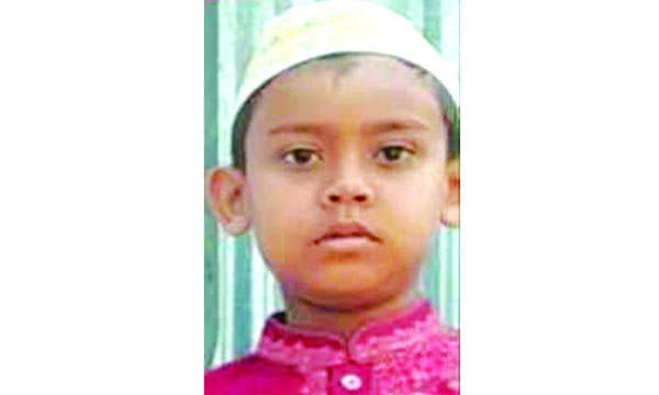 দুর্ঘটনার খবরে ছুটে গিয়ে পুলিশ সদস্য দেখেন নিহত তারই ছেলে