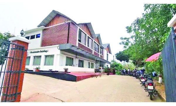 পাহাড়-হ্রদের ক্যাম্পাসে উন্নয়নের এক অধ্যায়ের সমাপ্তি, নতুন স্বপ্নের অভিযাত্রায় রাবিপ্রবি