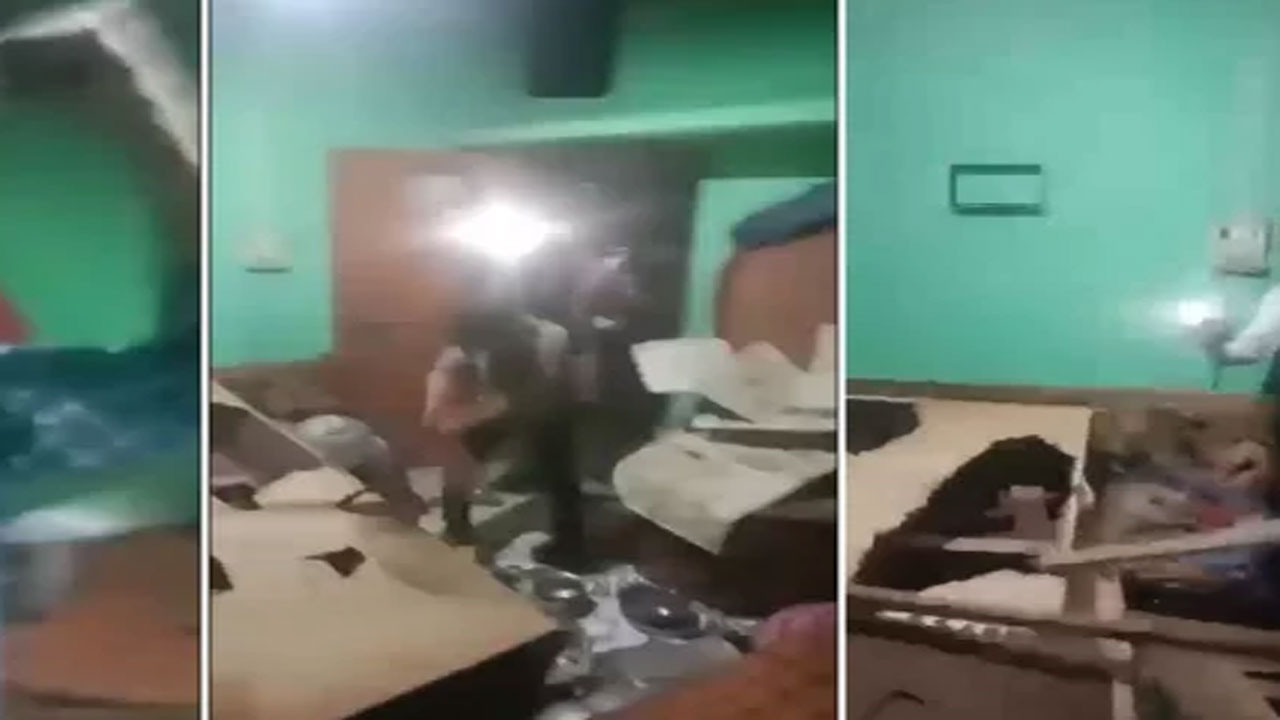 সখীপুরে শংকর শাহার বাড়িতে ভাঙচুর