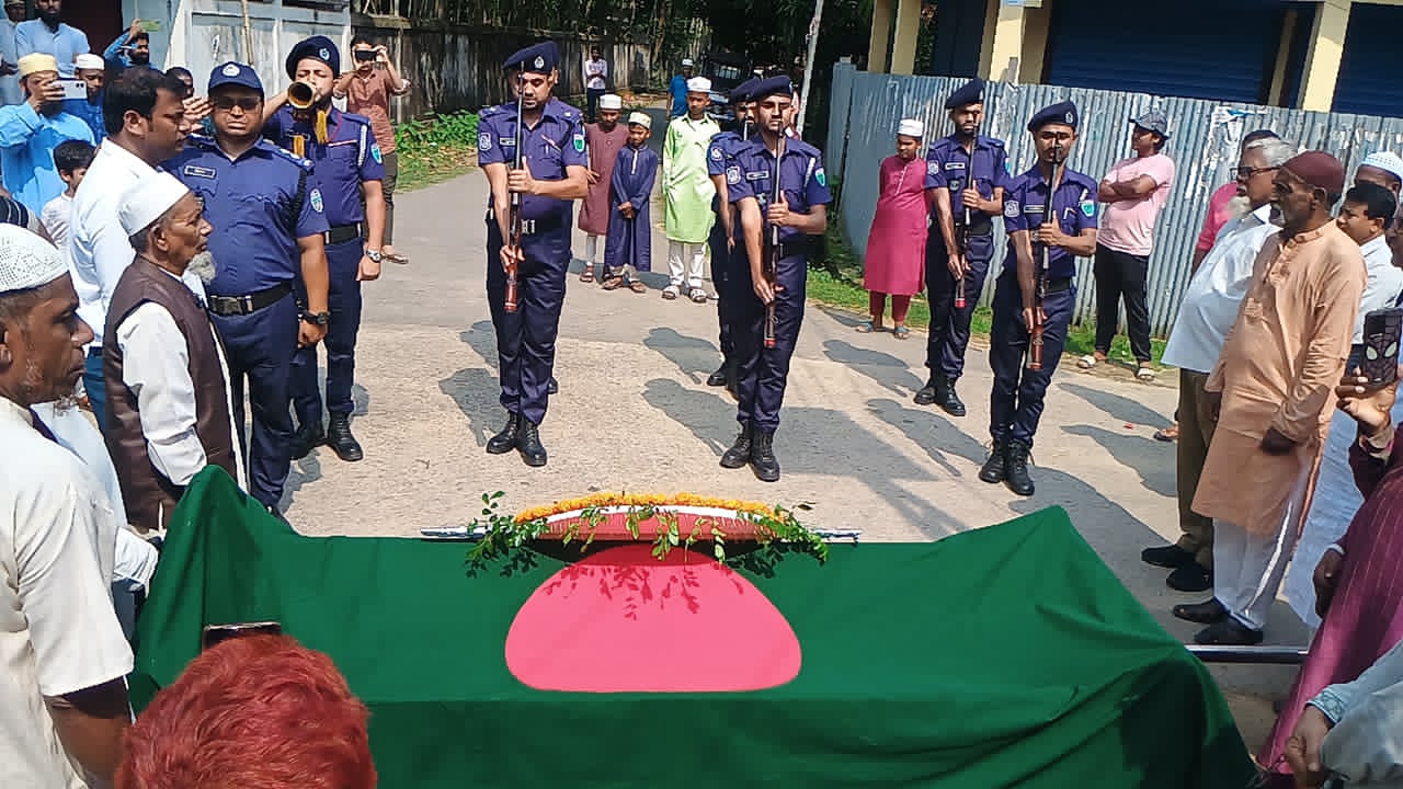 বীর মুক্তিযোদ্ধা কমান্ডার আব্দুল মুনিম তরফদার আকলাব ইন্তেকাল করেছেন