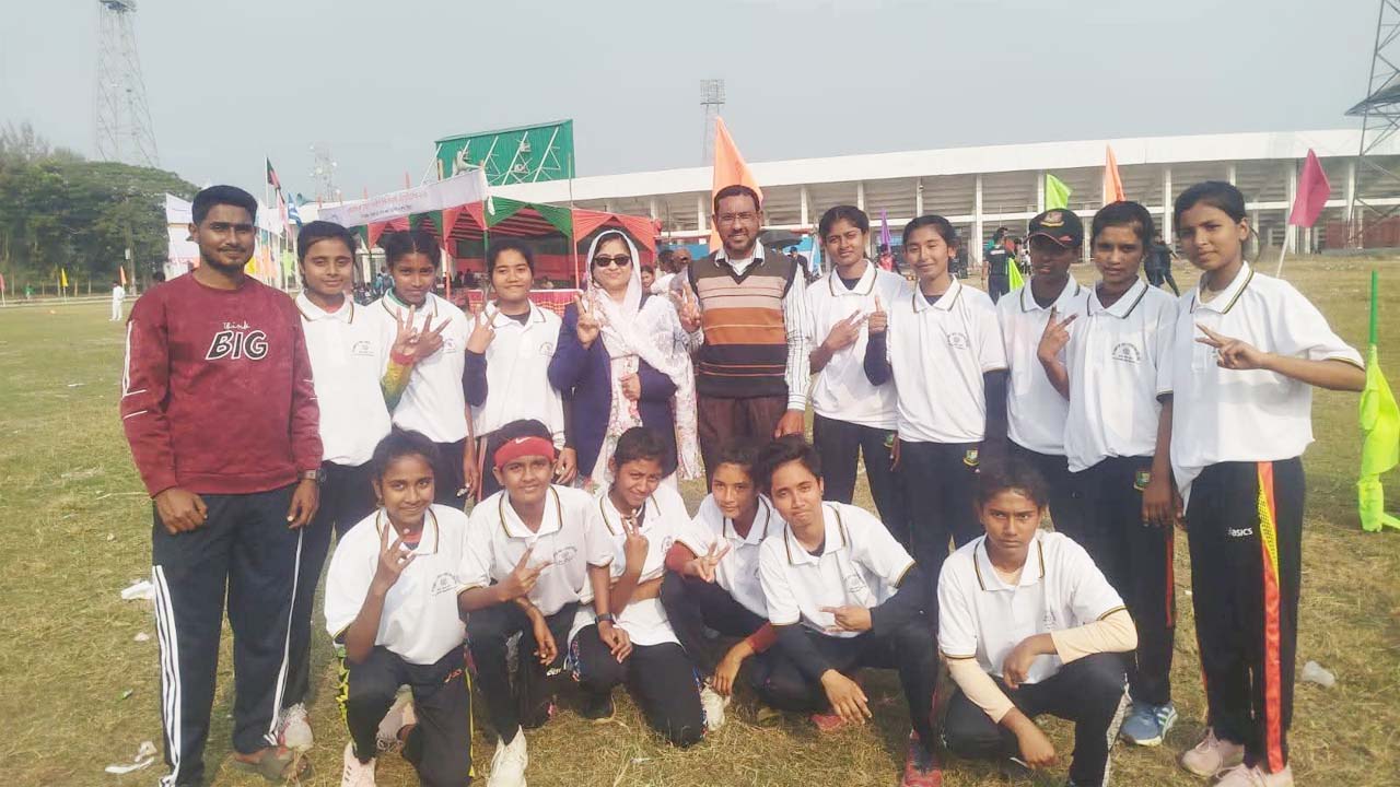 সেমিফাইনালে কাঁঠালবাড়িয়া এজি মাধ্যমিক বিদ্যালয়