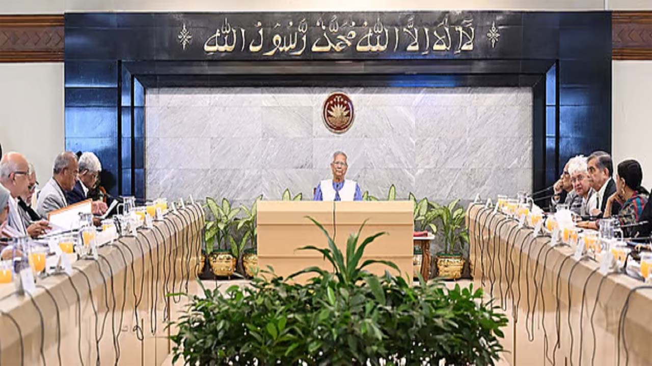 প্রধান উপদেষ্টার সভাপতিত্বে বৃহস্পতিবার তেজগাঁওয়ে তার কার্যালয়ে উপদেষ্টা পরিষদের সভা হয়