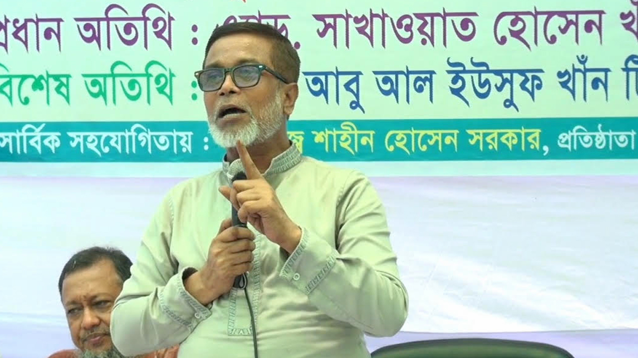 নারায়ণগঞ্জ সিটি করপোরেশনের প্রশাসক অ্যাডভোকেট সাখাওয়াত হোসেন খান