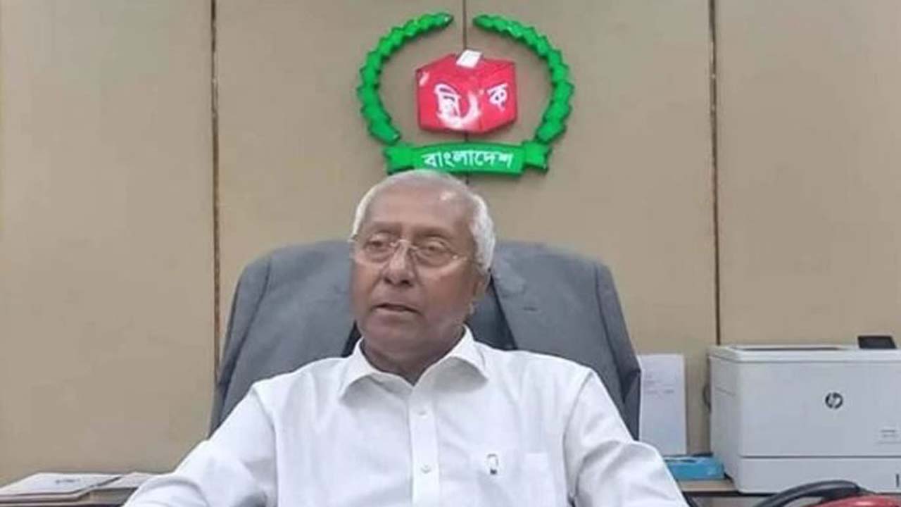 ইসি সচিব আখতার আহমেদ