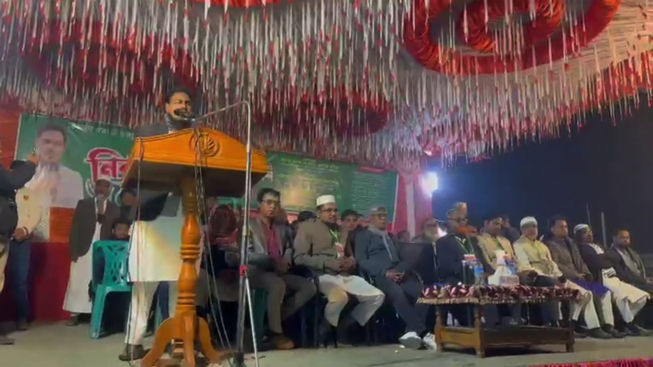 কাউনিয়ার টেপামধুপুর ইউনিয়নের কারবালার মাঠে আখতার হোসেন