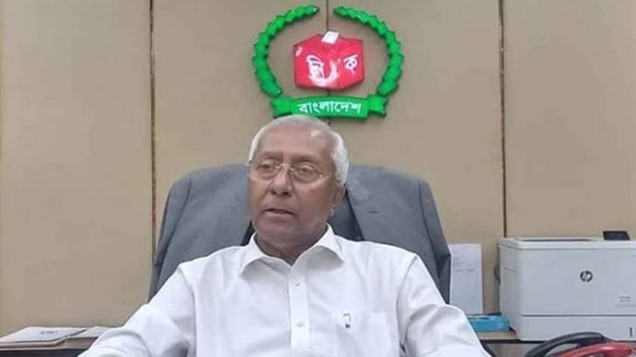 ইসি সচিব আখতার আহমেদ