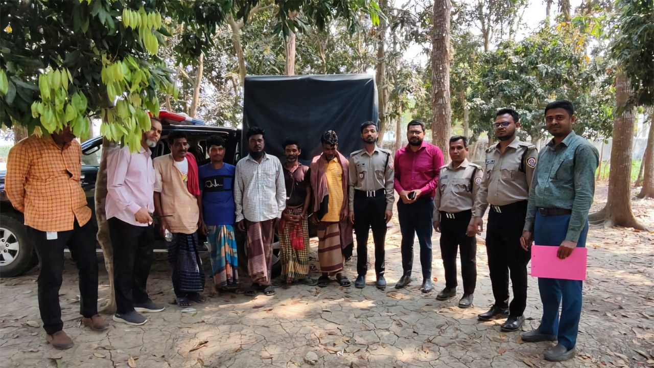 দামুড়হুদায় মাদকবিরোধী অভিযানে ৫ জনের কারাদণ্ড