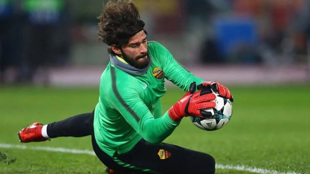 অ্যালিসন বেকার