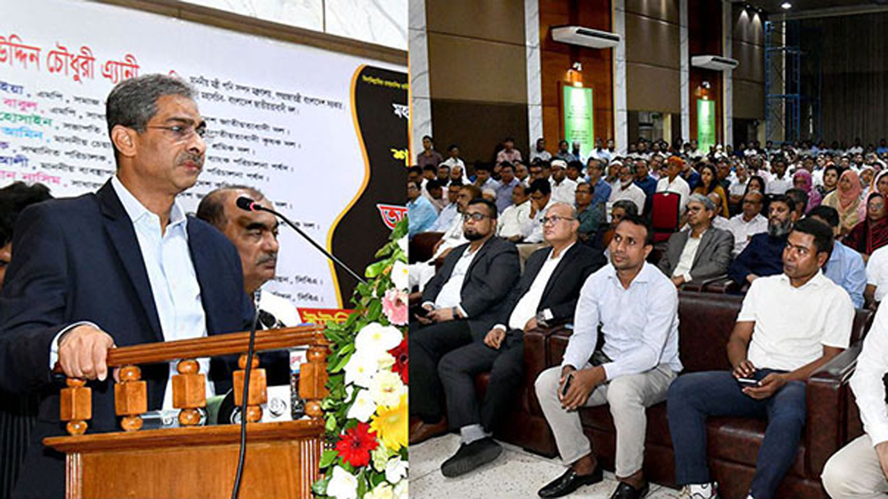 পানিসম্পদ মন্ত্রী মো: শহীদউদ্দীন চৌধুরী এ্যানি জিয়াউর রহমানের শাহাদতবার্ষিকী উপলক্ষে আয়োজিত আলোচনা ও দোয়া মাহফিলে বক্তব্য দেন