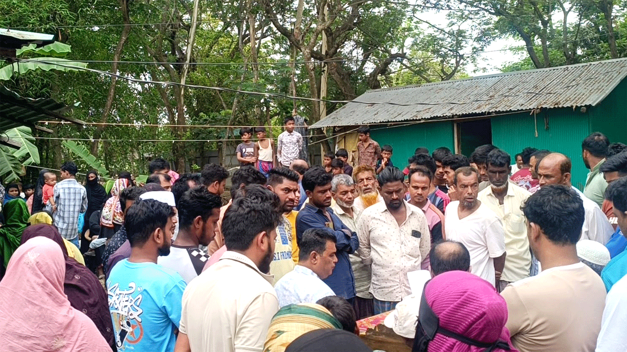 গৃহবধূর রহস্যজনক মৃত্যু