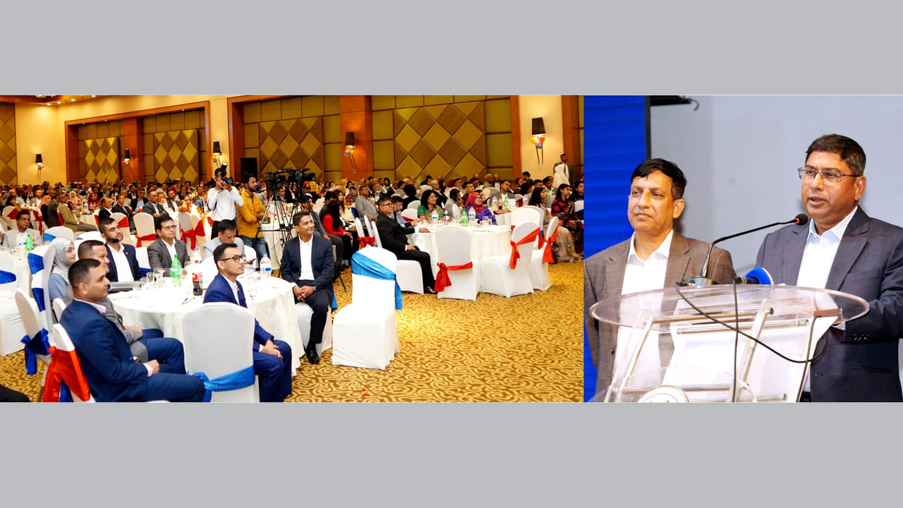 বক্তব্য রাখছেন সেনাবাহিনী প্রধান ও কুর্মিটোলা গলফ ক্লাবের প্রেসিডেন্ট জেনারেল ওয়াকার-উজ-জামান