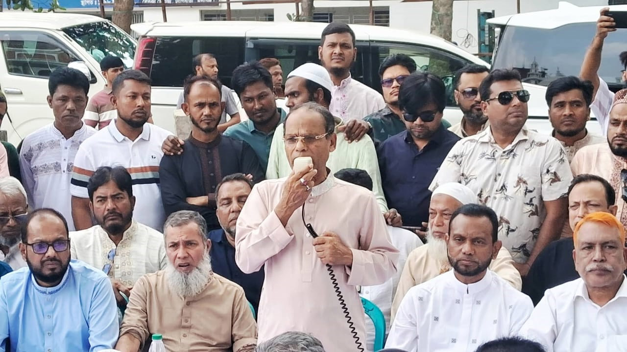 ঈদের পর টঙ্গিবাড়ীতে গণসংযোগে এমপি আব্দুস সালাম আজাদ