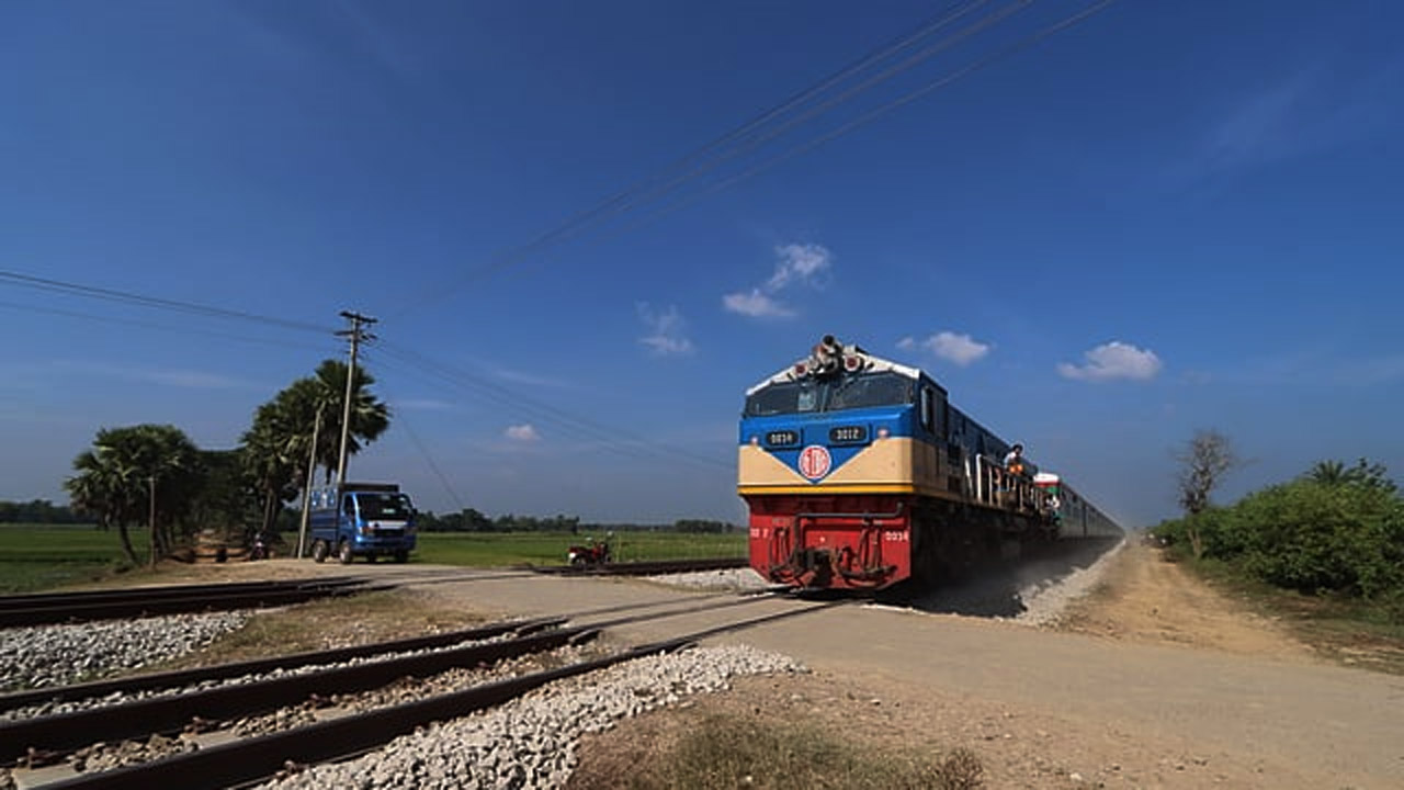 কুমিল্লায় ‘মরণফাঁদ’ অরক্ষিত ১১৬ রেলক্রসিং