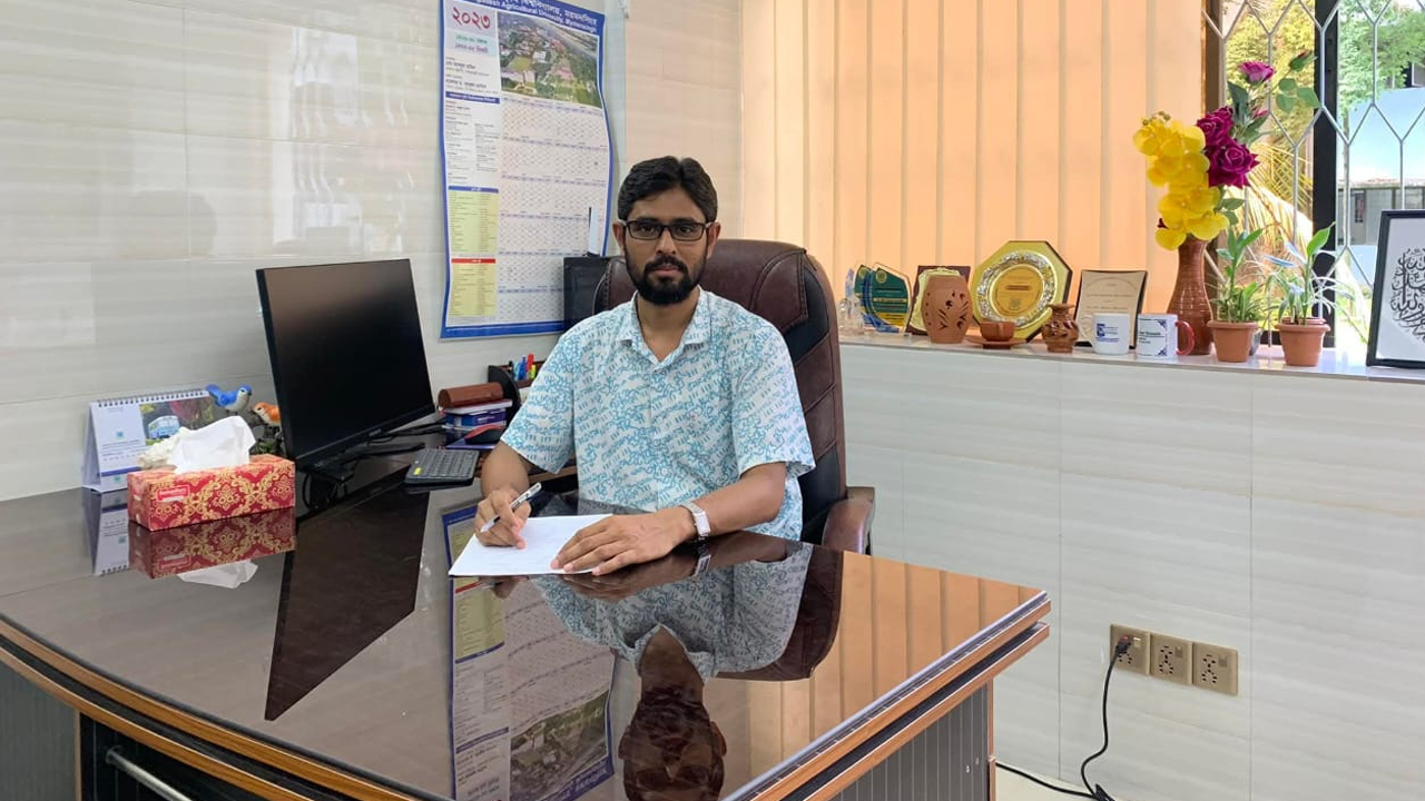 অধ্যাপক ও গবেষক ড. মো: গোলজার হোসেন