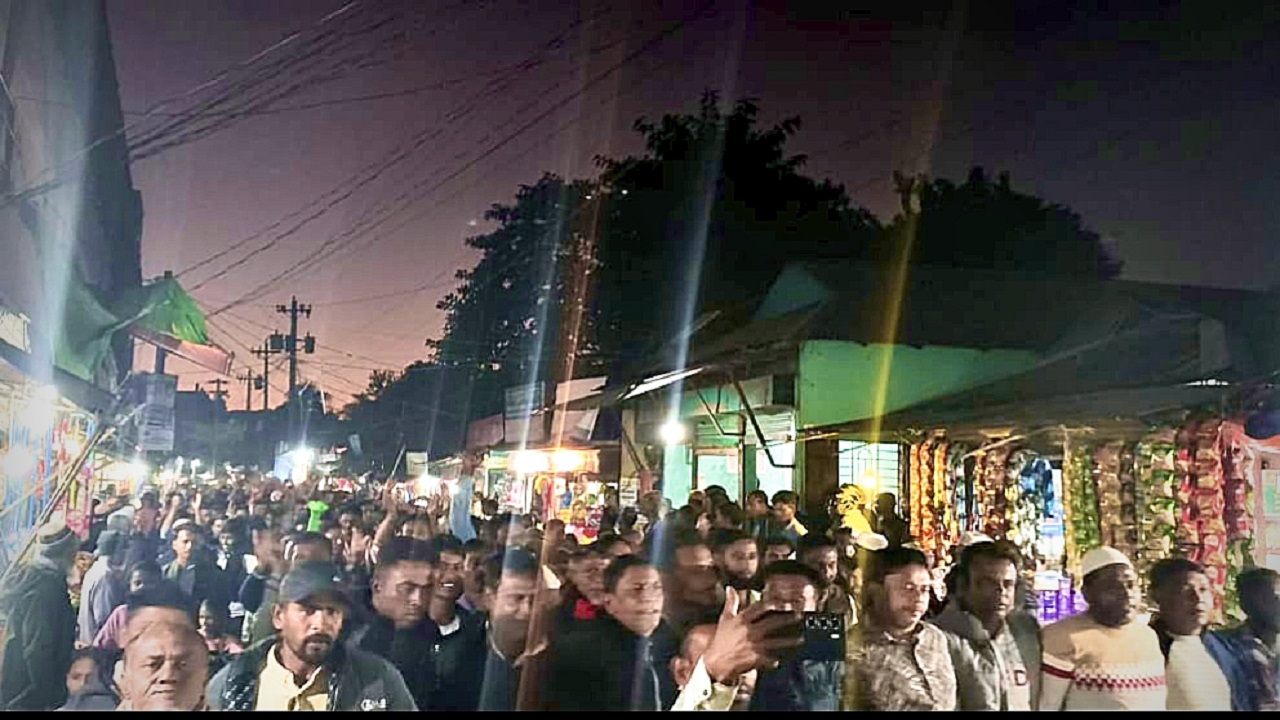 সুনামগঞ্জ ১ : ধানের শীষের প্রার্থীর সমর্থনে তাহিরপুরে বিশাল গণমিছিল