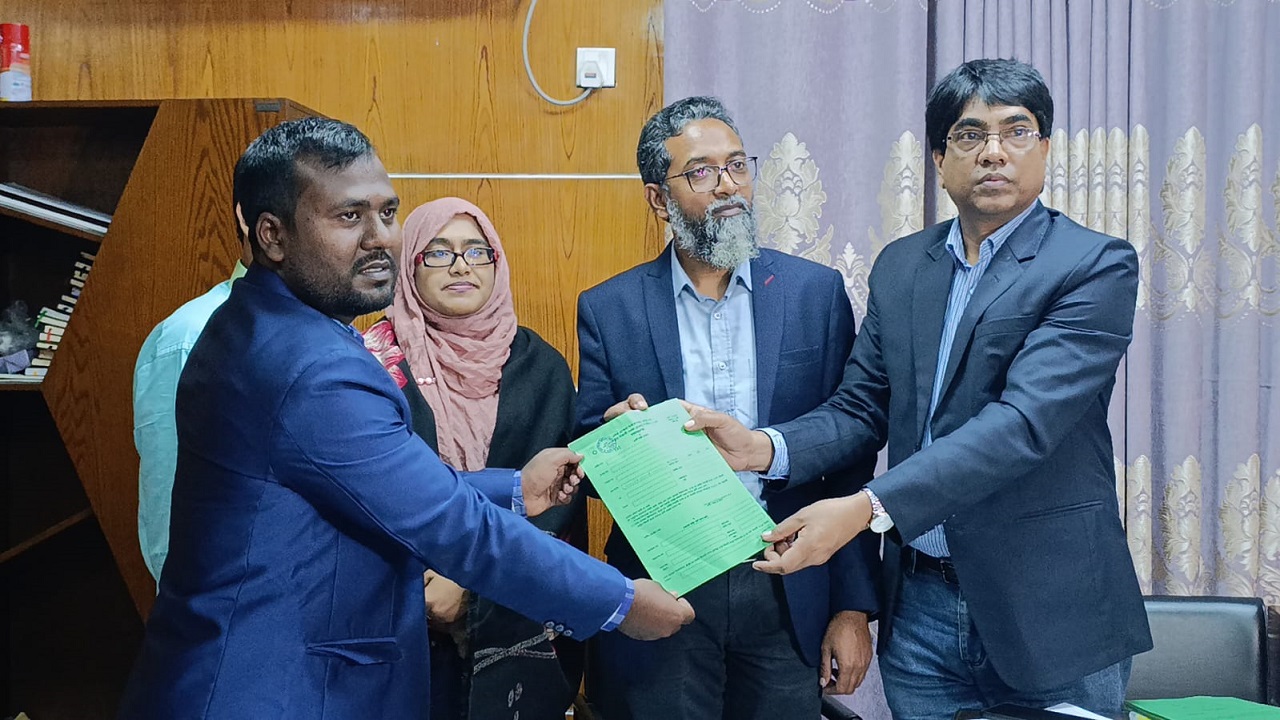 ব্রাকসু নির্বাচন : ভিপি ও এজিএসসহ ৭ পদে মনোনয়ন ফরম উত্তোলন