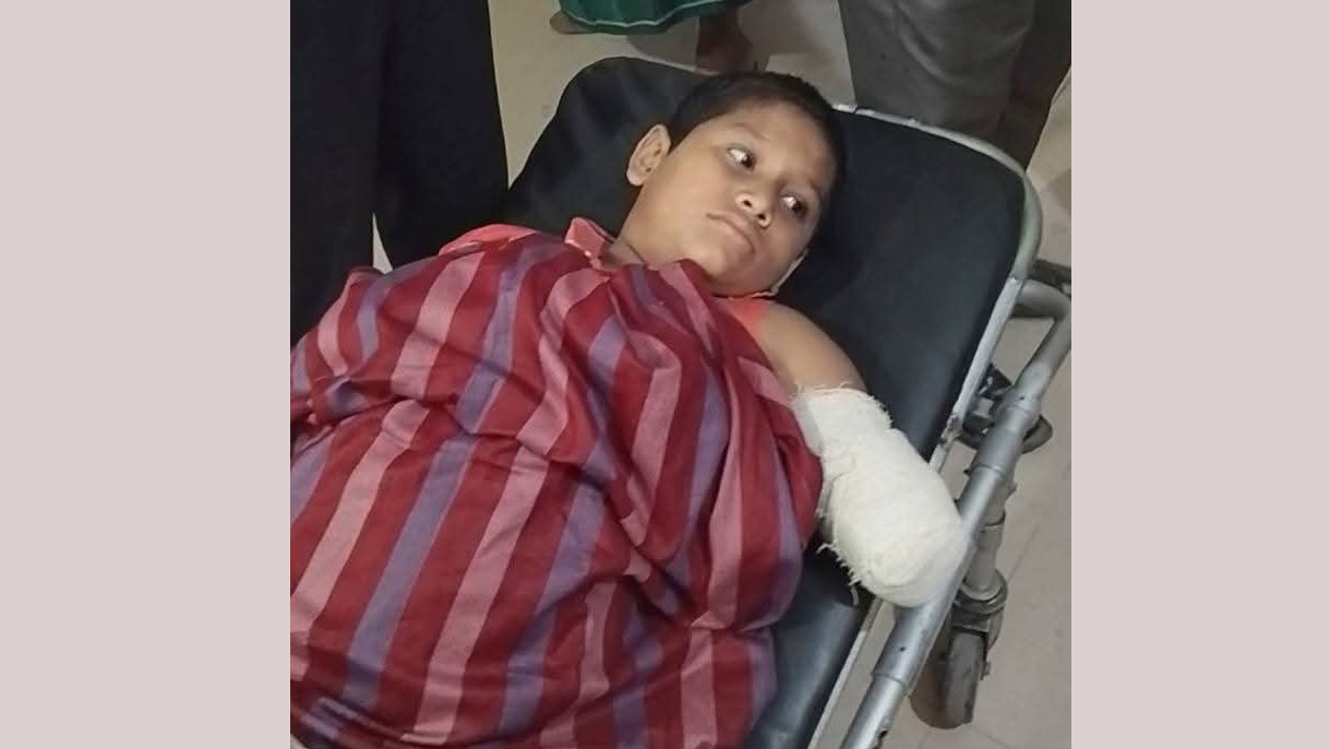 ছোটবেলাতেই মাকে হারান রেহান