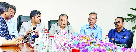 রাজধানীর একটি মিডিয়া হাউজ পরিদর্শন করেন তথ্যমন্ত্রী জহির উদ্দিন স্বপন : নয়া দিগন্ত