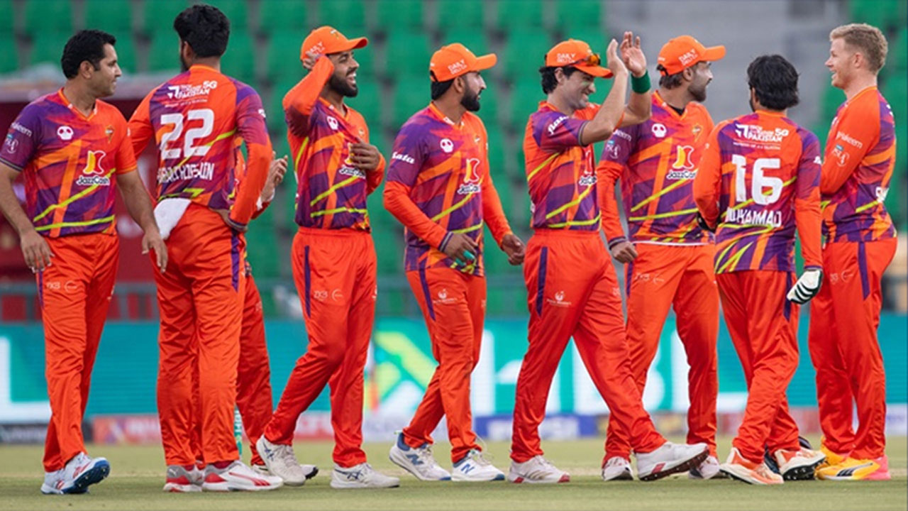 রিশাদদের সাথে নাসিম শাহ