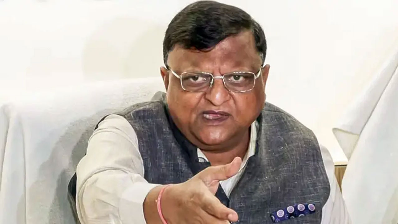 পশ্চিমবঙ্গের প্রধান নির্বাচনী কর্মকর্তা মনোজ কুমার আগরওয়াল