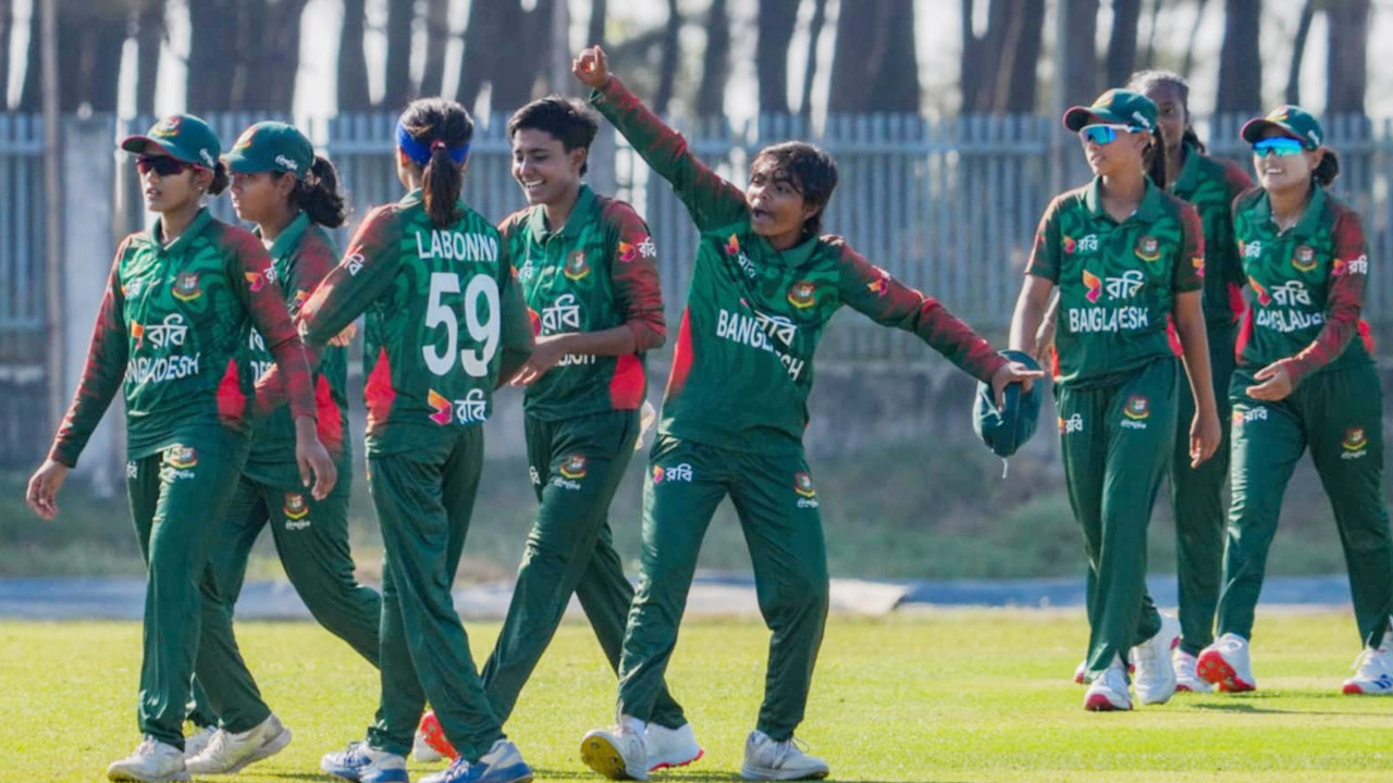 বাংলাদেশের নারী ক্রিকেটাররা