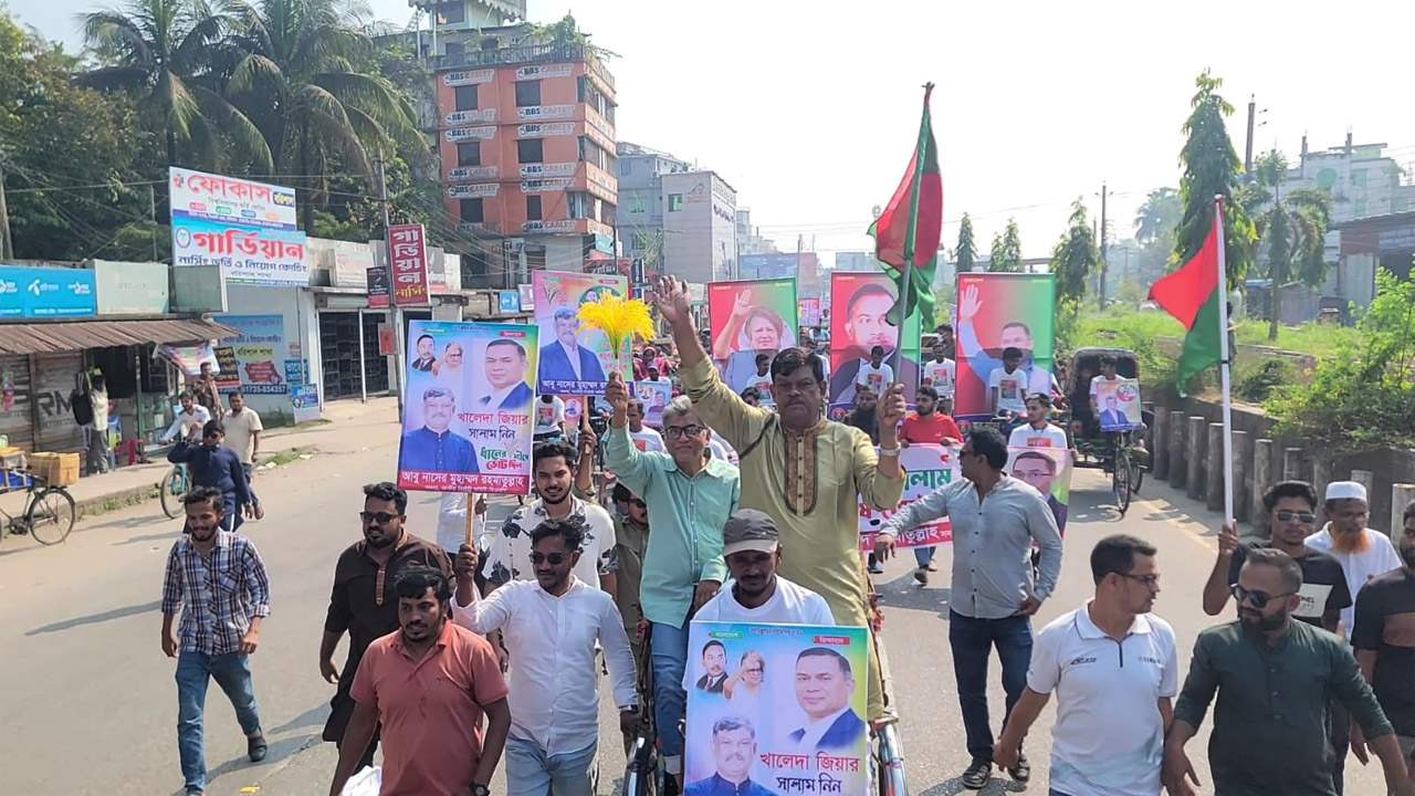 বরিশালে বৃহত্তম রিকশা সমাবেশে রহমাতুল্লাহ