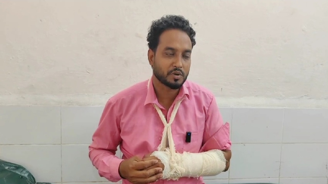 যশোরের বেনাপোলে সাংবাদিক আরিফের ওপর হামলা