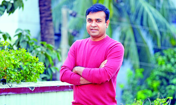 একই পরিচালকের ১০ একক নাটকে তন্ময় সোহেল