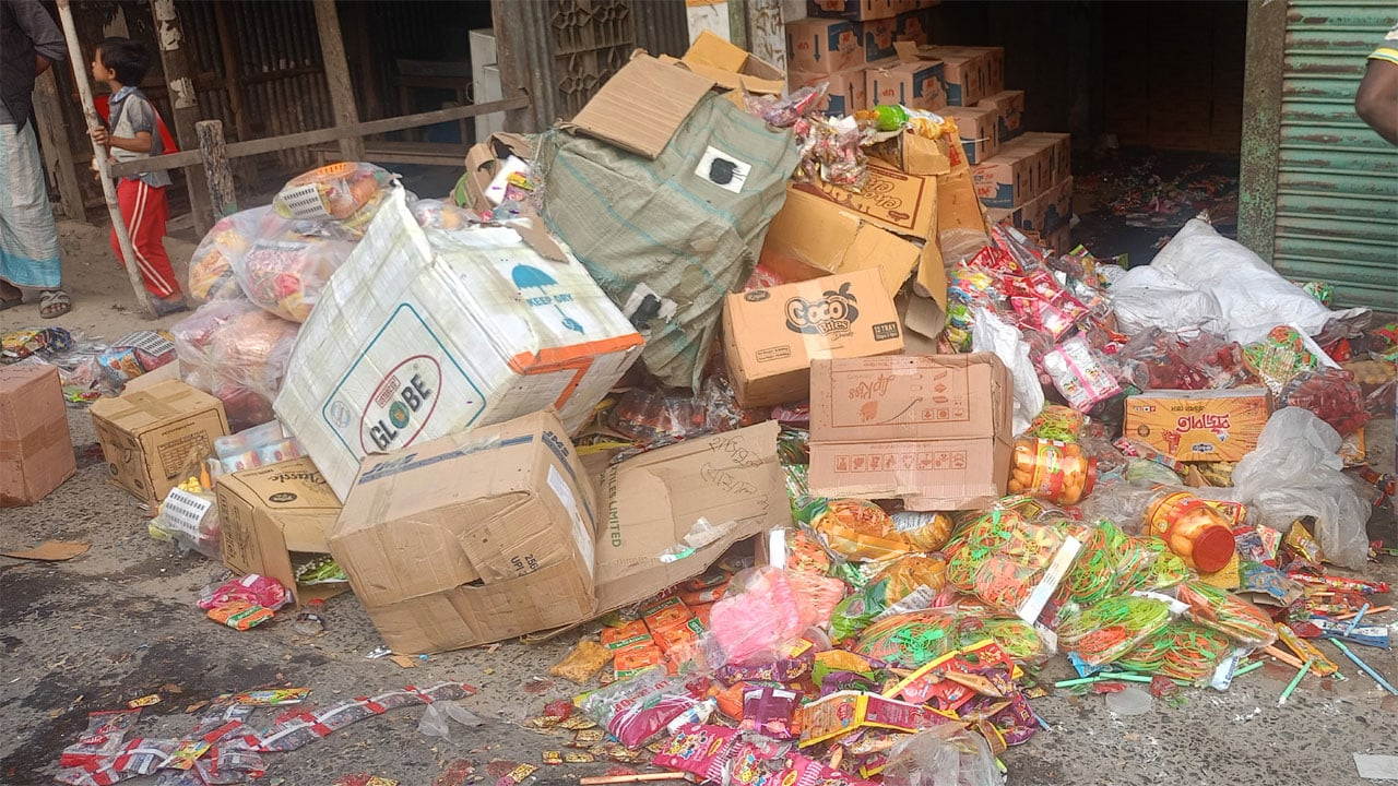 নকল শিশুখাদ্য ধ্বংস