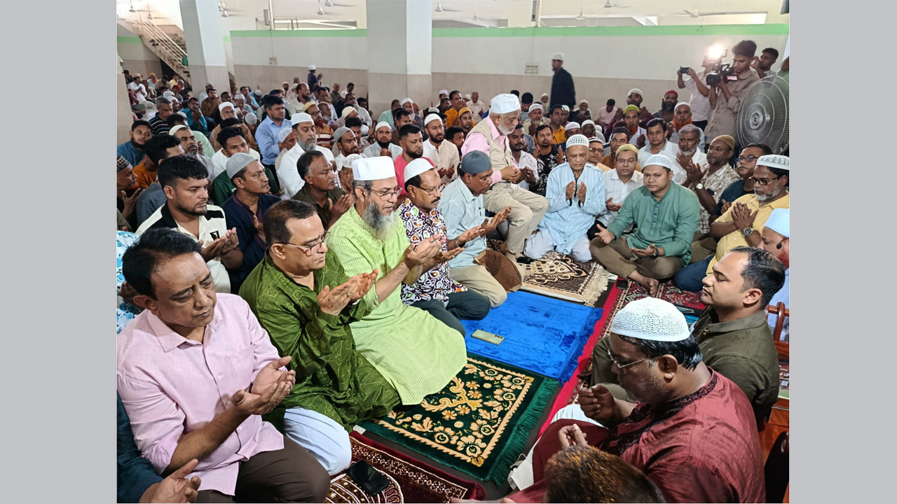 বগুড়ায় মরহুম কোকোর জন্মদিনে দোয়া মাহফিল