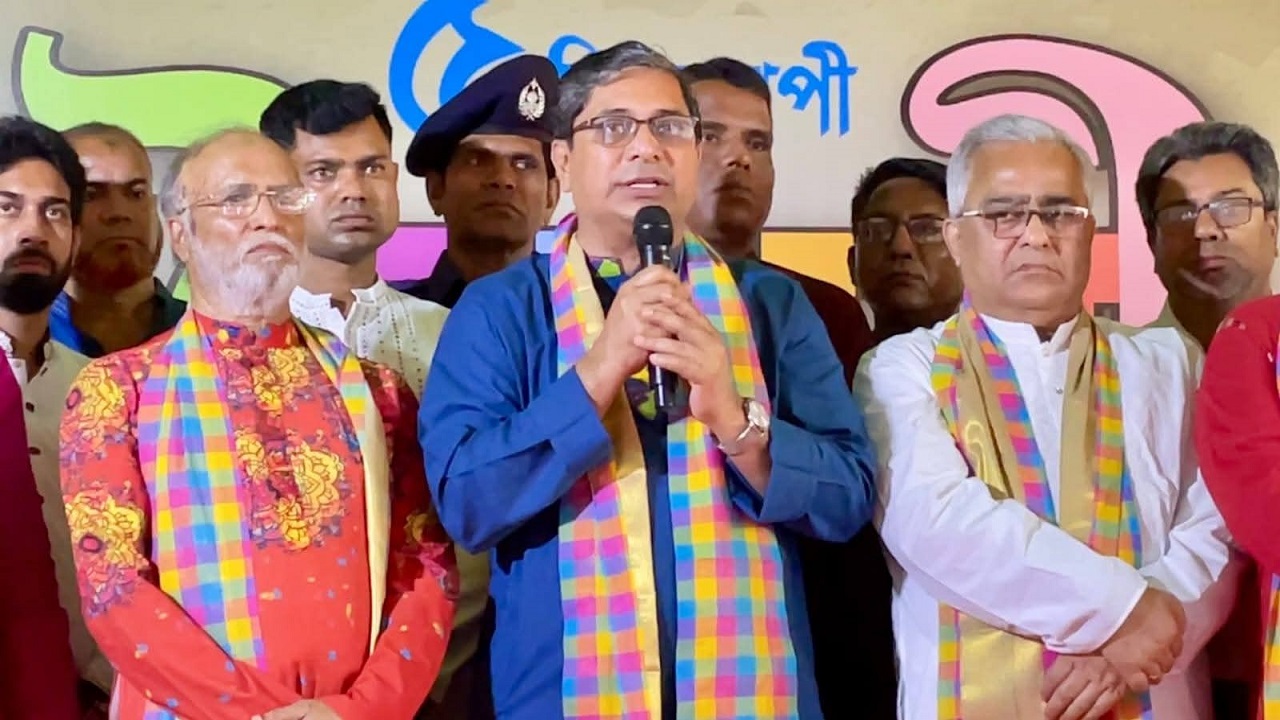 সবাইকে ভ্রাতৃত্বের বন্ধনে আবদ্ধ হয়ে দেশ গড়তে হবে: প্রতিমন্ত্রী মীর শাহে আলম