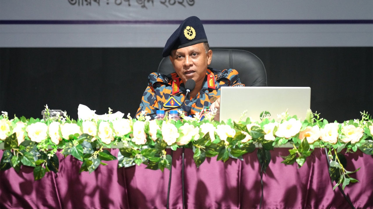 ফায়ার সার্ভিস ও সিভিল ডিফেন্স অধিদফতরের মহাপরিচালক ব্রিগেডিয়ার জেনারেল মুহাম্মদ জাহেদ কামাল