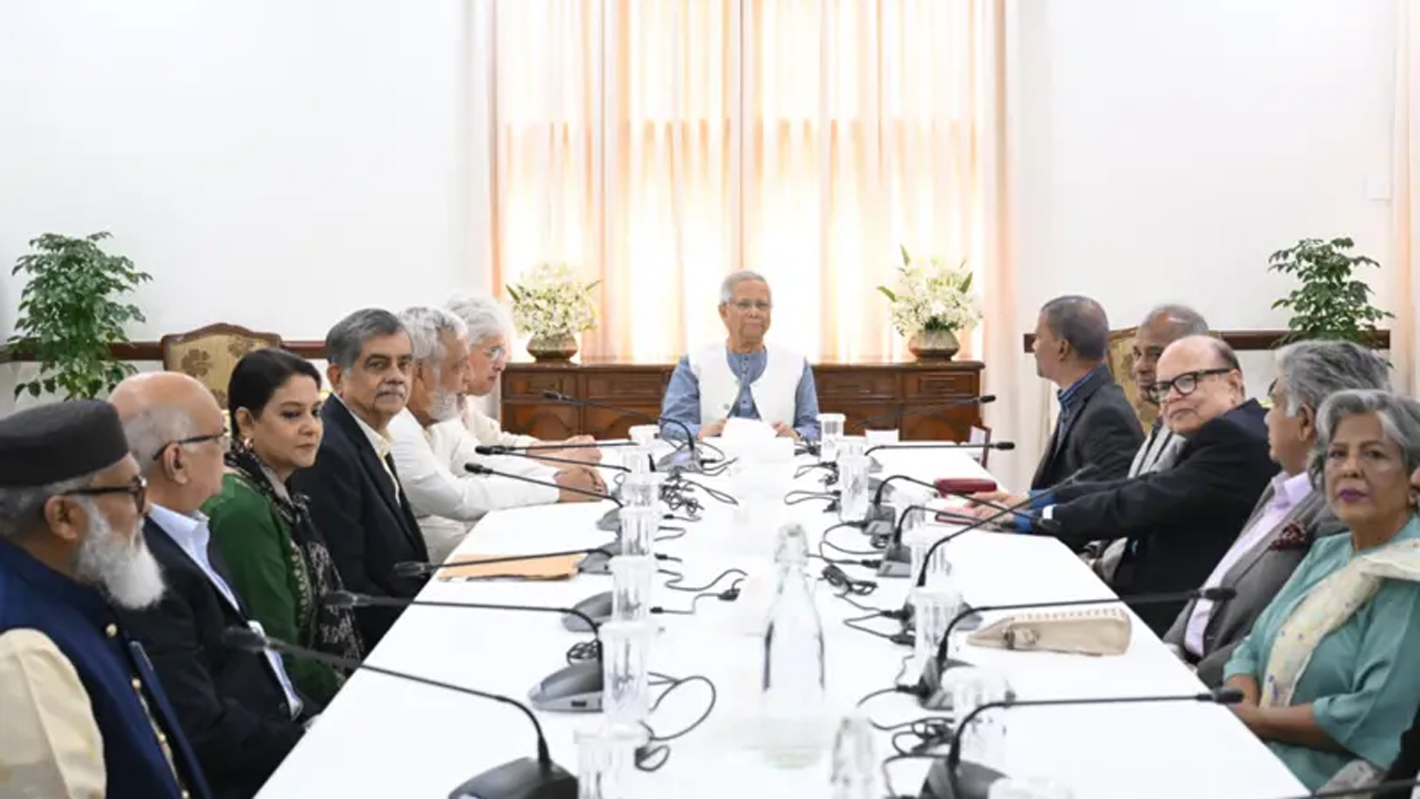 প্রধান উপদেষ্টার সভাপতিত্বে উপদেষ্টা পরিষদের বিশেষ বৈঠক