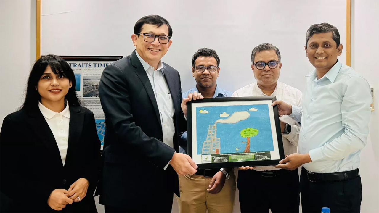 সিঙ্গাপুর হাইকমিশনে ক্লাইমেট অ্যাকশন অ্যান্ড জাস্টিস ফাউন্ডেশন-সিএজেএফ’র একটি প্রতিনিধিদলের সাথে অনুষ্ঠিত বৈঠক