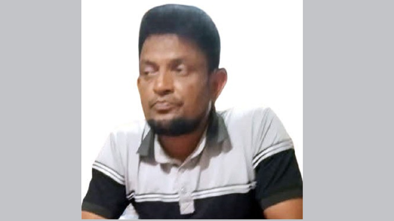 ‘মাটিখেকো’ থেকে কলেজের অফিস সহায়ক মো: আবুল কালাম