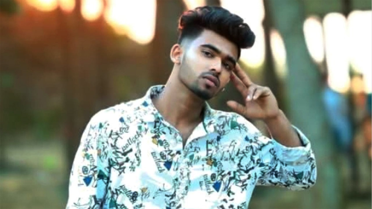চাঁদপুরে মরিচের গুঁড়া ছিটিয়ে যুবককে কুপিয়ে হত্যার অভিযোগ