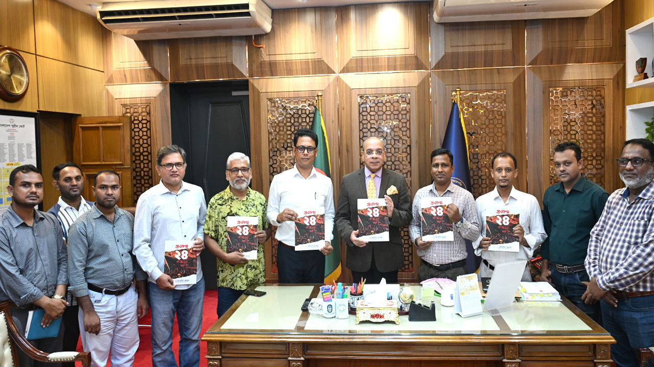 প্রধান বিচারপতির সাথে সাংবাদিকবৃন্দ