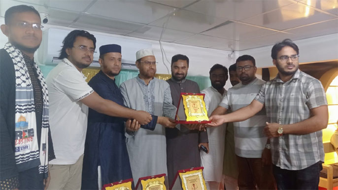 চৌদ্দগ্রামে গুণীজন সংবর্ধনা ও ঈদ পুনর্মিলনী