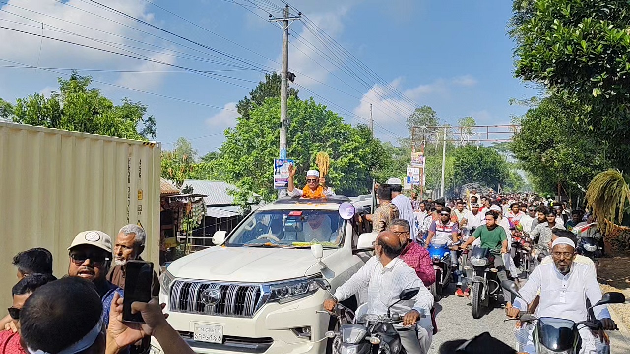 সিরাজগঞ্জ-৫ আসনে ধানের শীষের প্রার্থীকে গণসংবর্ধনা