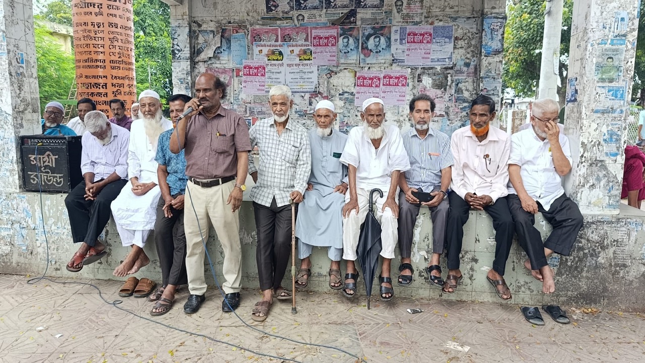 চুয়াডাঙ্গায় মুক্তিযুদ্ধের স্মৃতিফলক সংরক্ষণ ও নাম স্পষ্ট করার দাবি