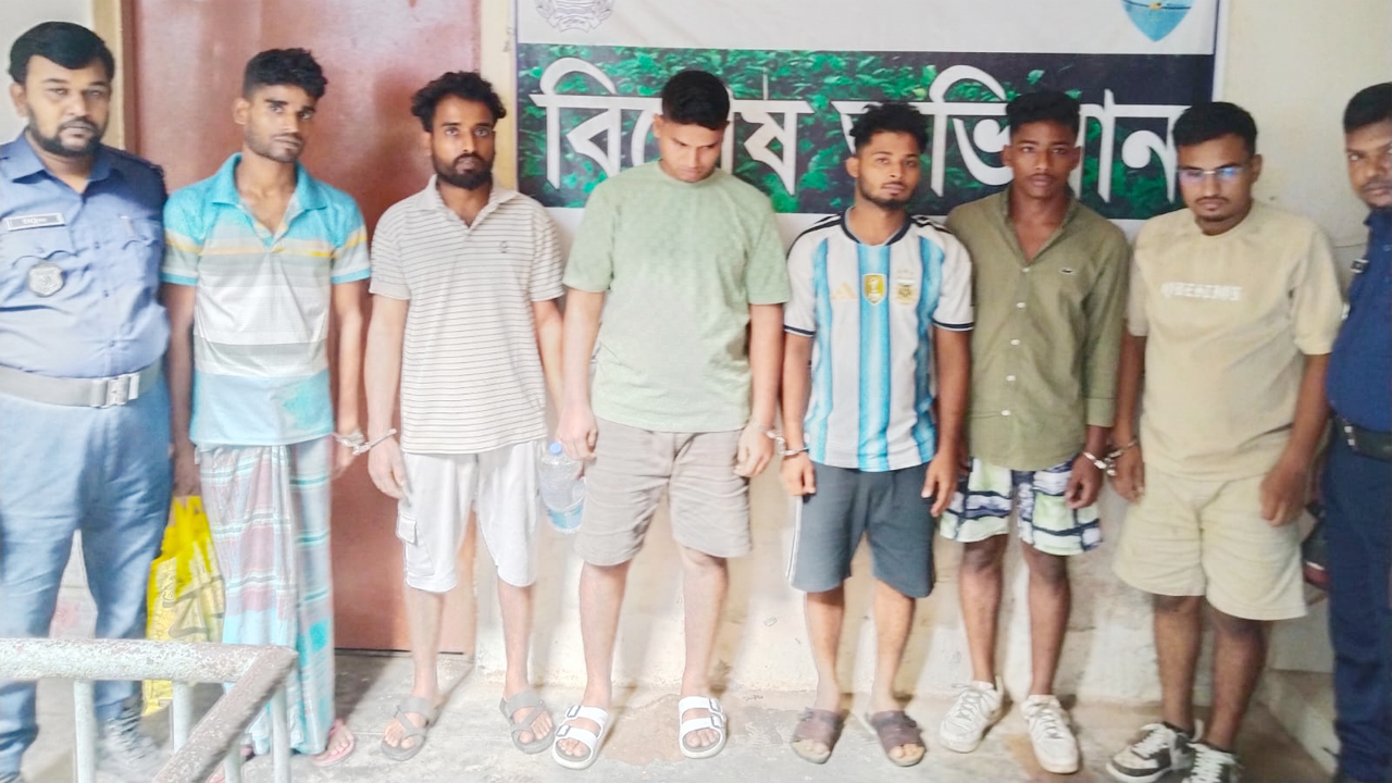 দেবিদ্বারে অপহরণের অভিযোগে আটক যুবকরা