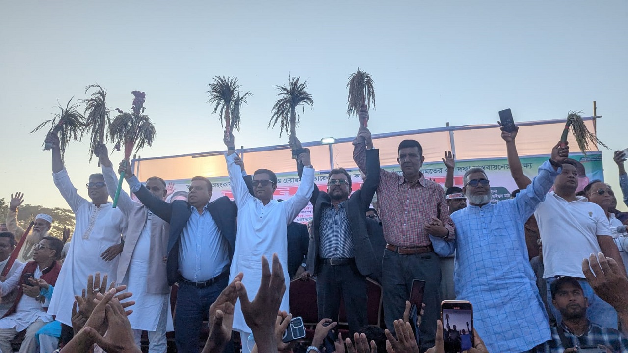 নবীনগরে মনোনয়ন পরিবর্তনের দাবিতে এক মঞ্চে ৭ মনোনয়ন প্রত্যাশী