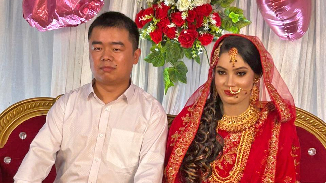 নীলফামারীতে চীনা নাগরিকের সঙ্গে তরুণীর বিয়ে