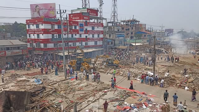 অবৈধ স্থাপনা