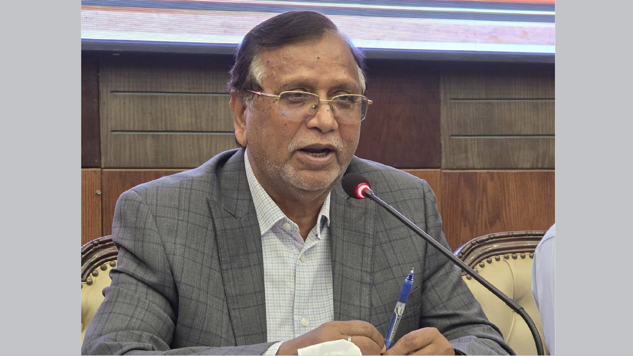 বাংলাদেশ শিল্পকলা অ্যাকাডেমির চিত্রশালা মিলনায়তনে ডিএসসিসি প্রশাসক